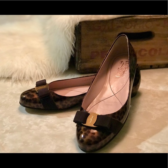 ferragamo leopard shoes